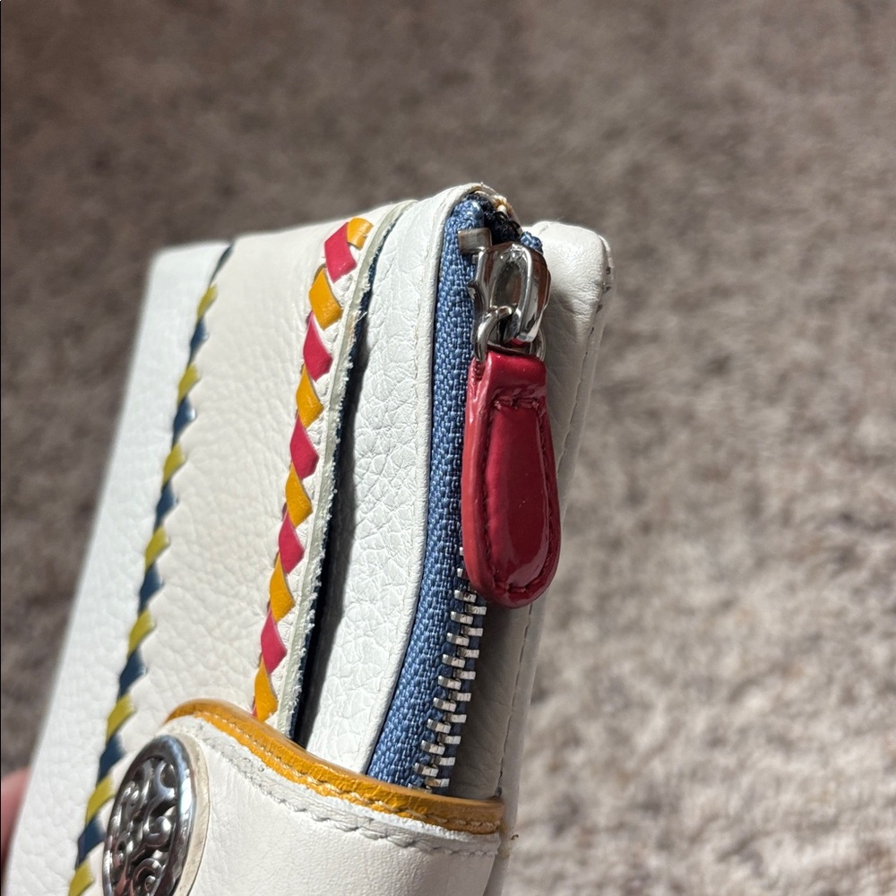 Brighton White Leather Wallet - Picture 12 of 13